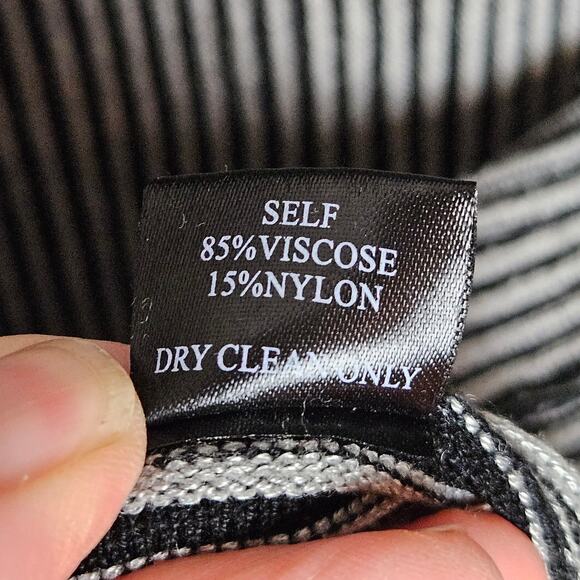 Lapis Womens Long Black White Accordian Pleated Boho Cardigan Sweater Size L - Picture 10 of 12